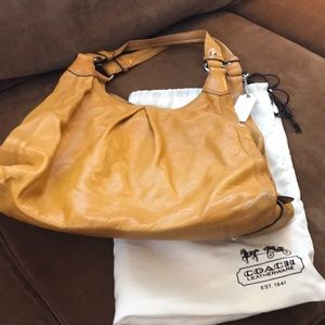 Coach Maggie shoulder bag in golden yellow